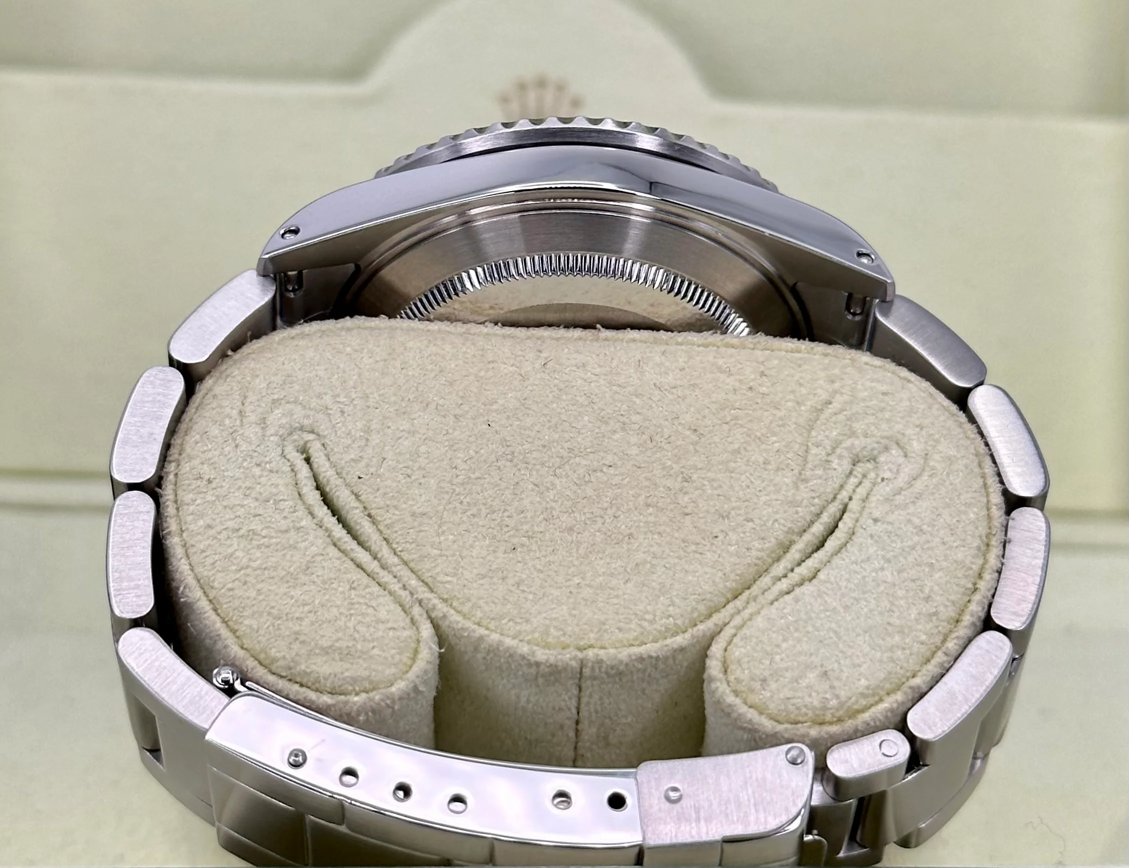 2002 Rolex Submariner Date 40mm 16610 Stainless Steel Black Dial - Image 10