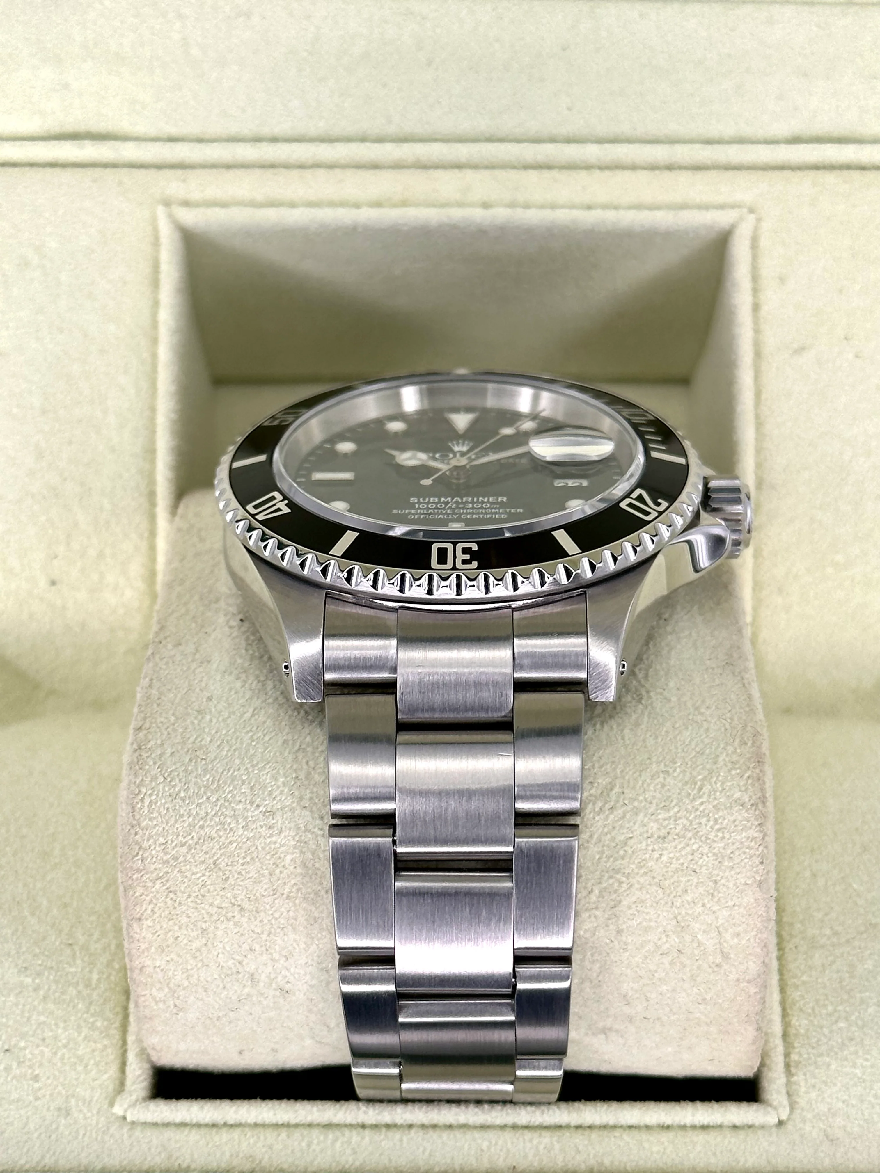 2002 Rolex Submariner Date 40mm 16610 Stainless Steel Black Dial - Image 3