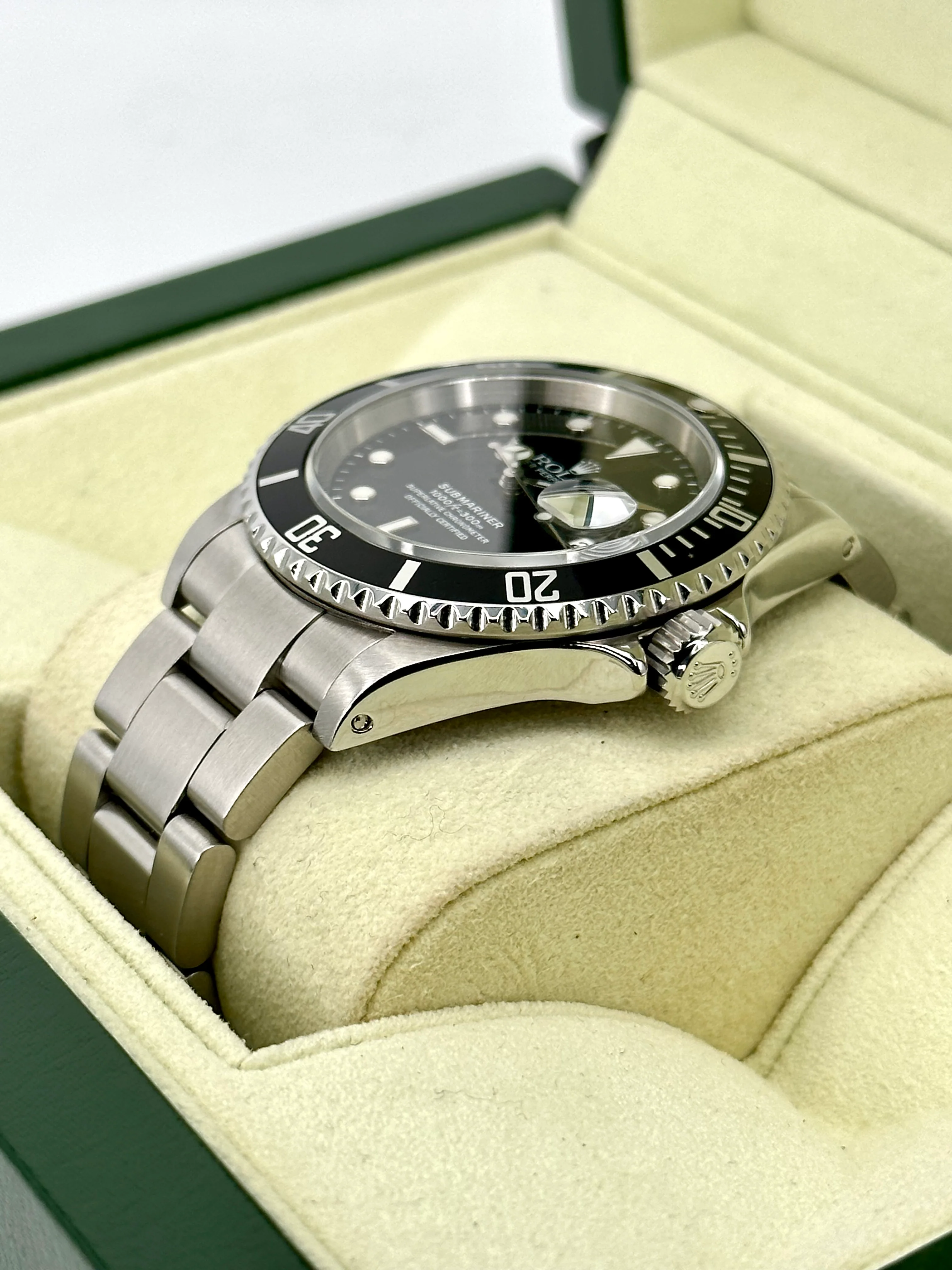 2002 Rolex Submariner Date 40mm 16610 Stainless Steel Black Dial - Image 5