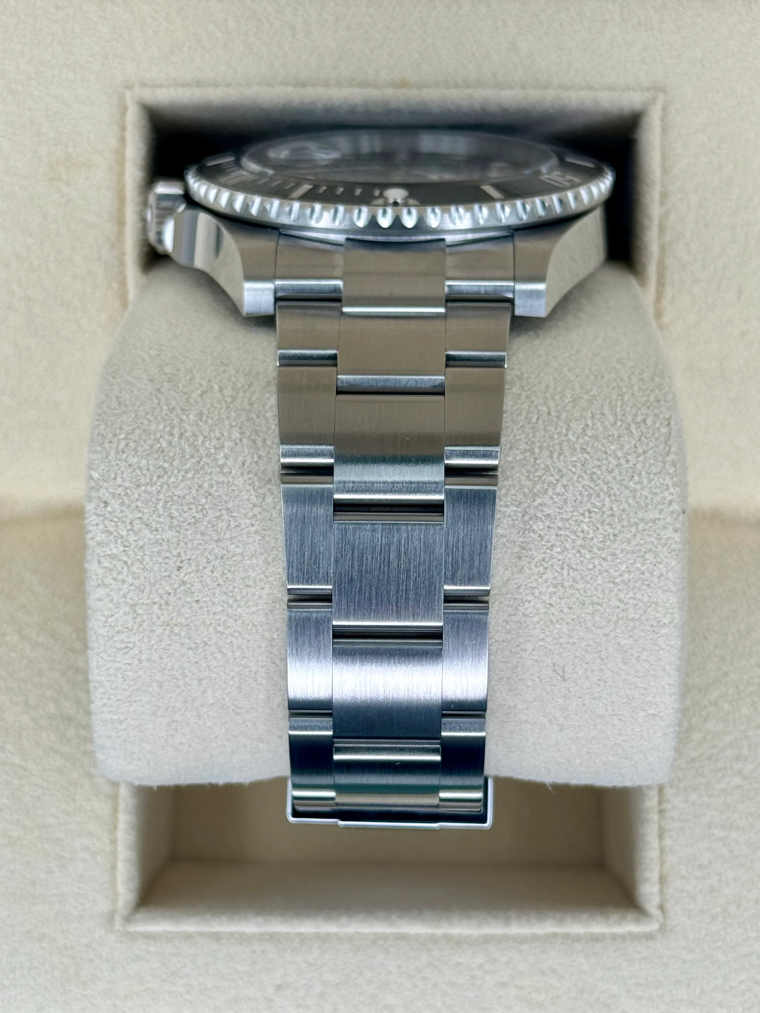 NEW 2024 Rolex Submariner 41mm 126610LN Stainless Steel Black Dial - Image 4