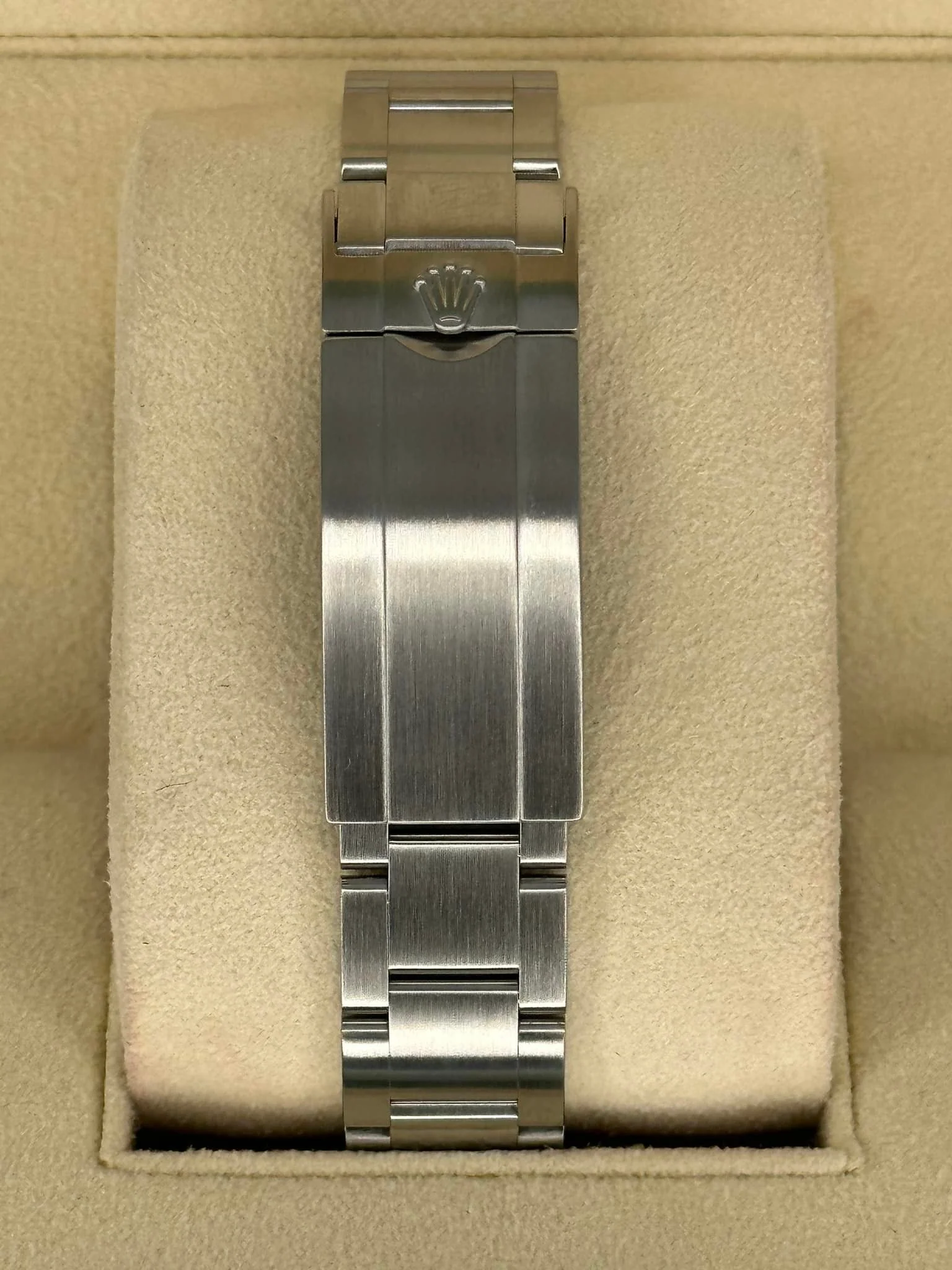Rolex Submariner "Hulk" 40mm 116610LV Green Dial - Image 2