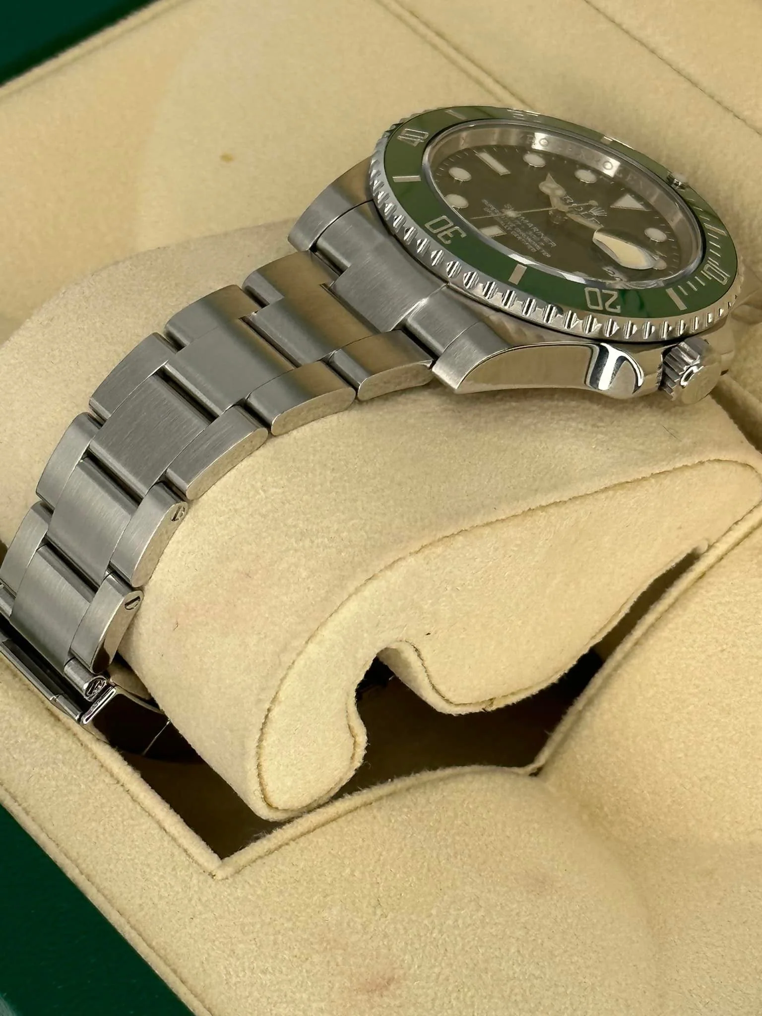 Rolex Submariner "Hulk" 40mm 116610LV Green Dial - Image 5