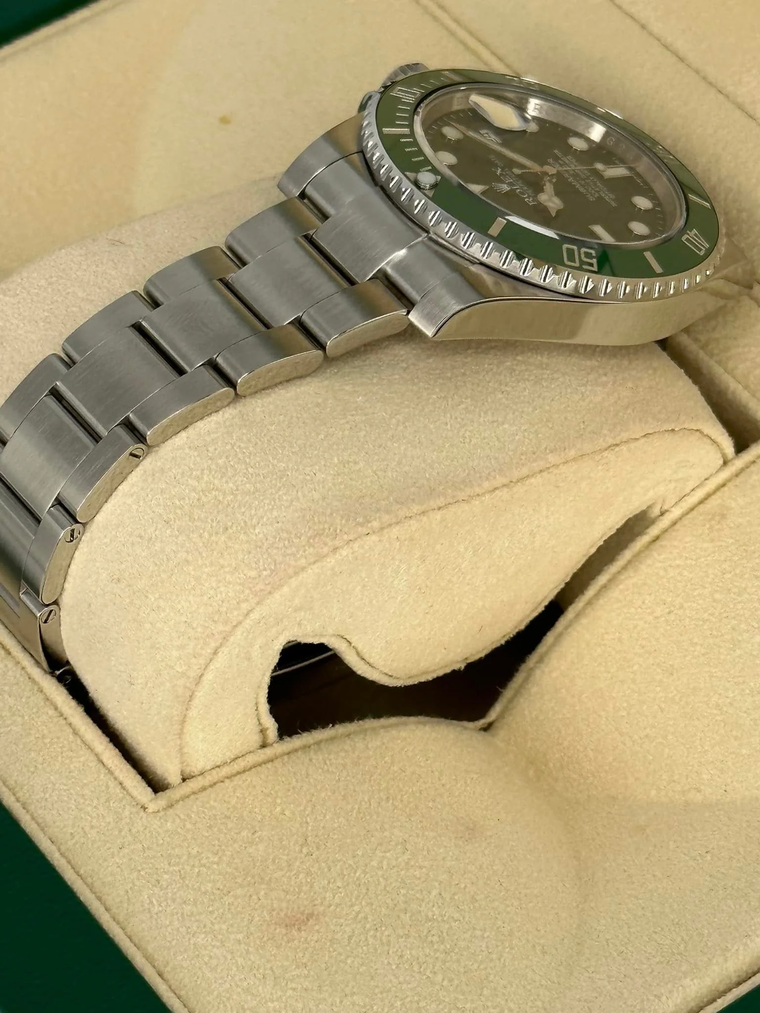 Rolex Submariner "Hulk" 40mm 116610LV Green Dial - Image 7