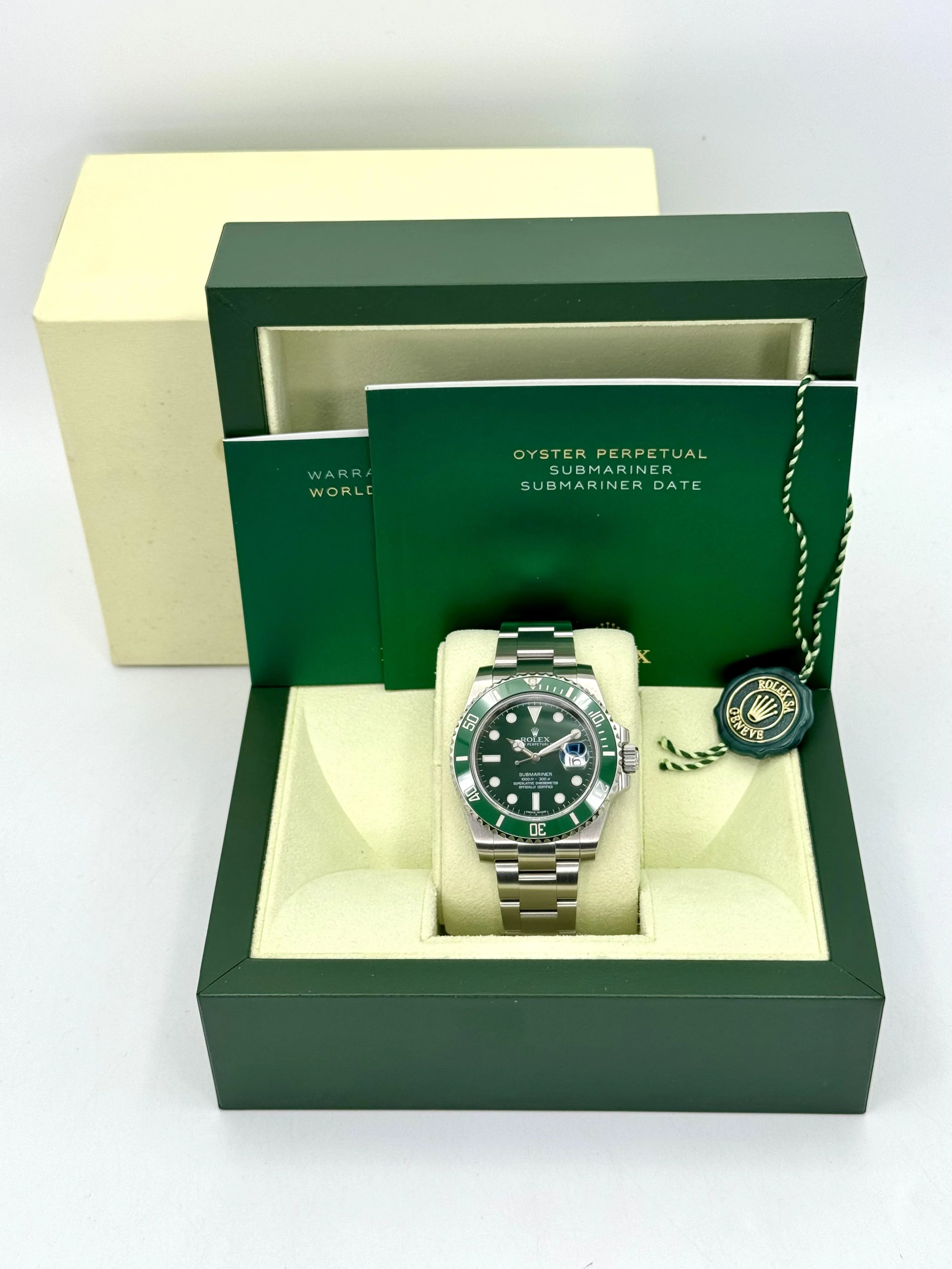 Rolex Submariner "Hulk" 40mm 116610LV Green Dial - Image 12