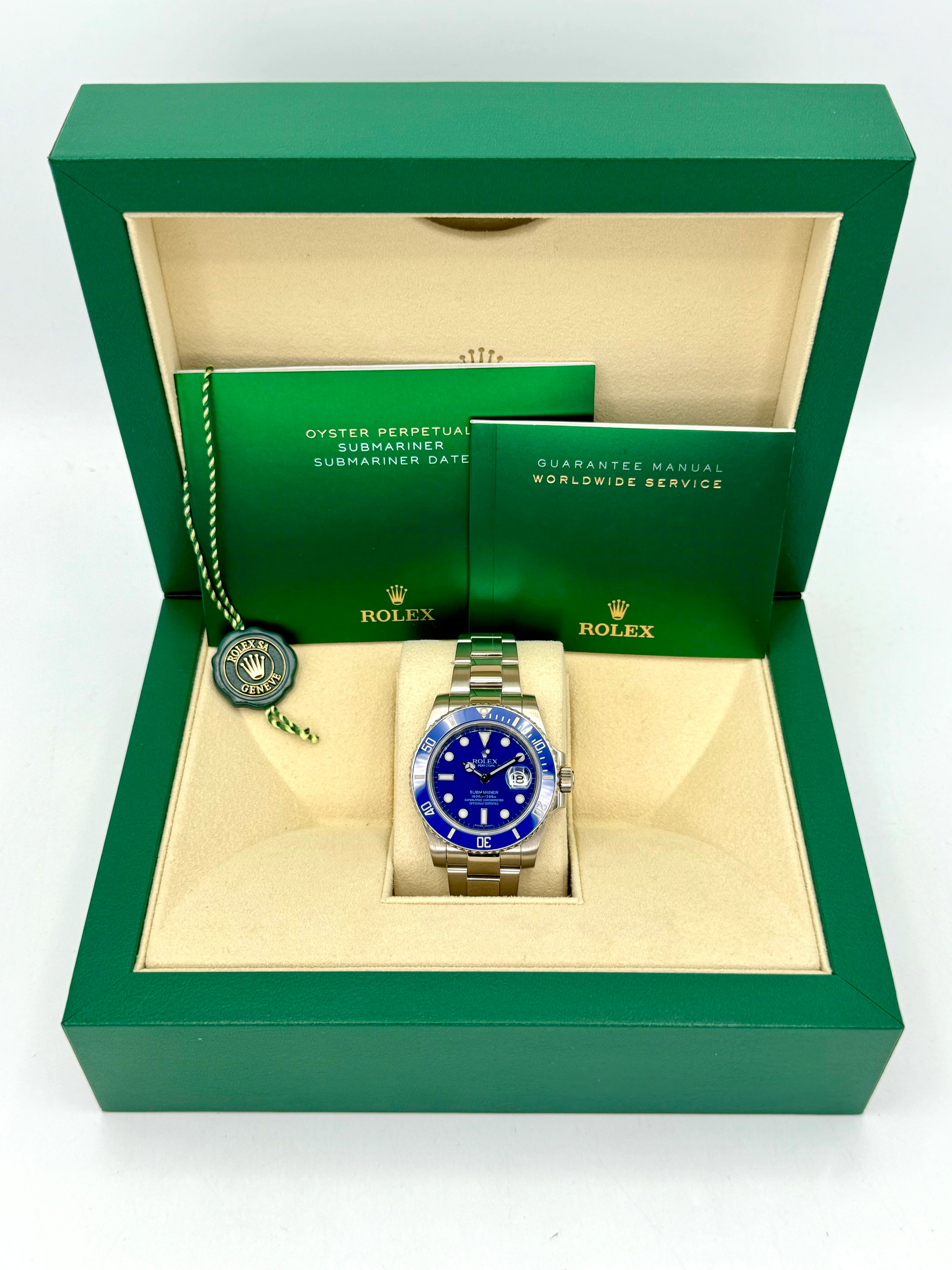 Rolex Submariner "Smurf" 40mm 116619LB White Gold Blue Dial - Image 11