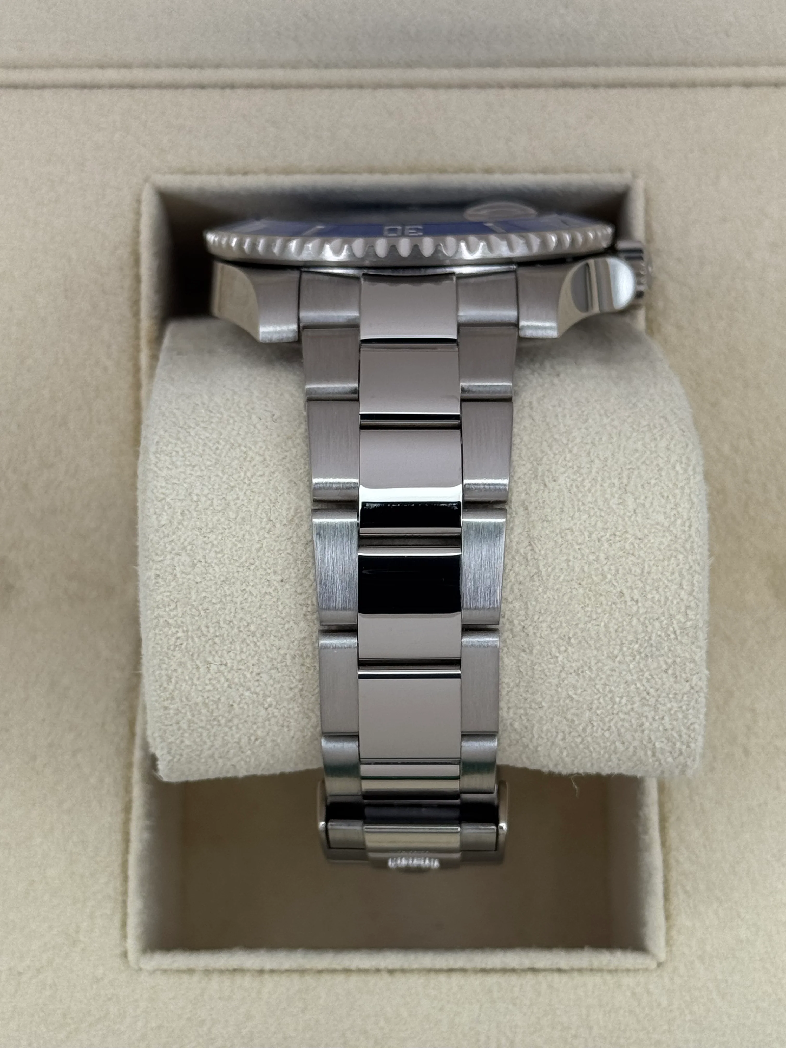 2017 Rolex Submariner "Smurf" 40mm 116619LB White Gold Blue Dial - Image 3