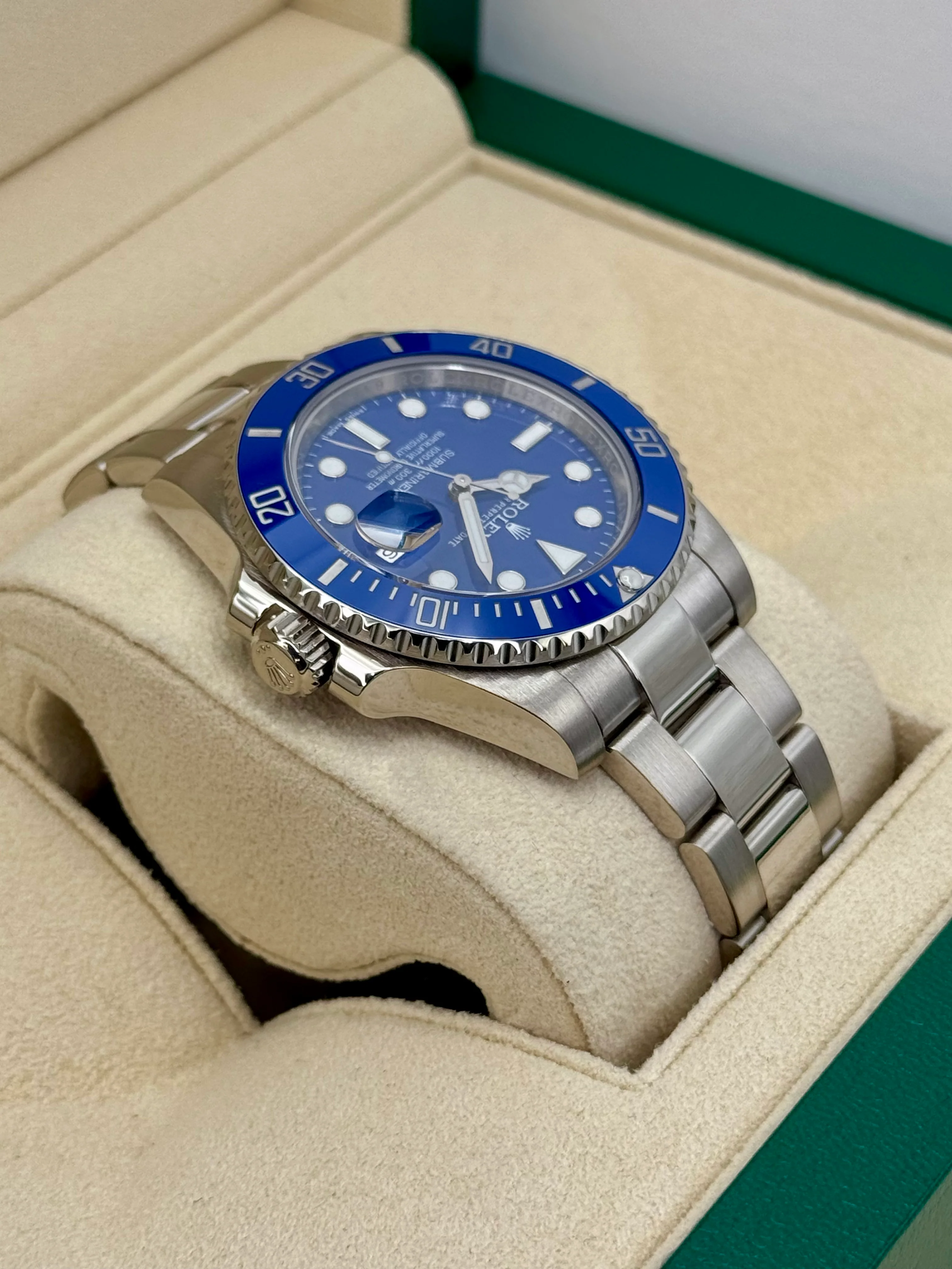 2017 Rolex Submariner "Smurf" 40mm 116619LB White Gold Blue Dial - Image 8