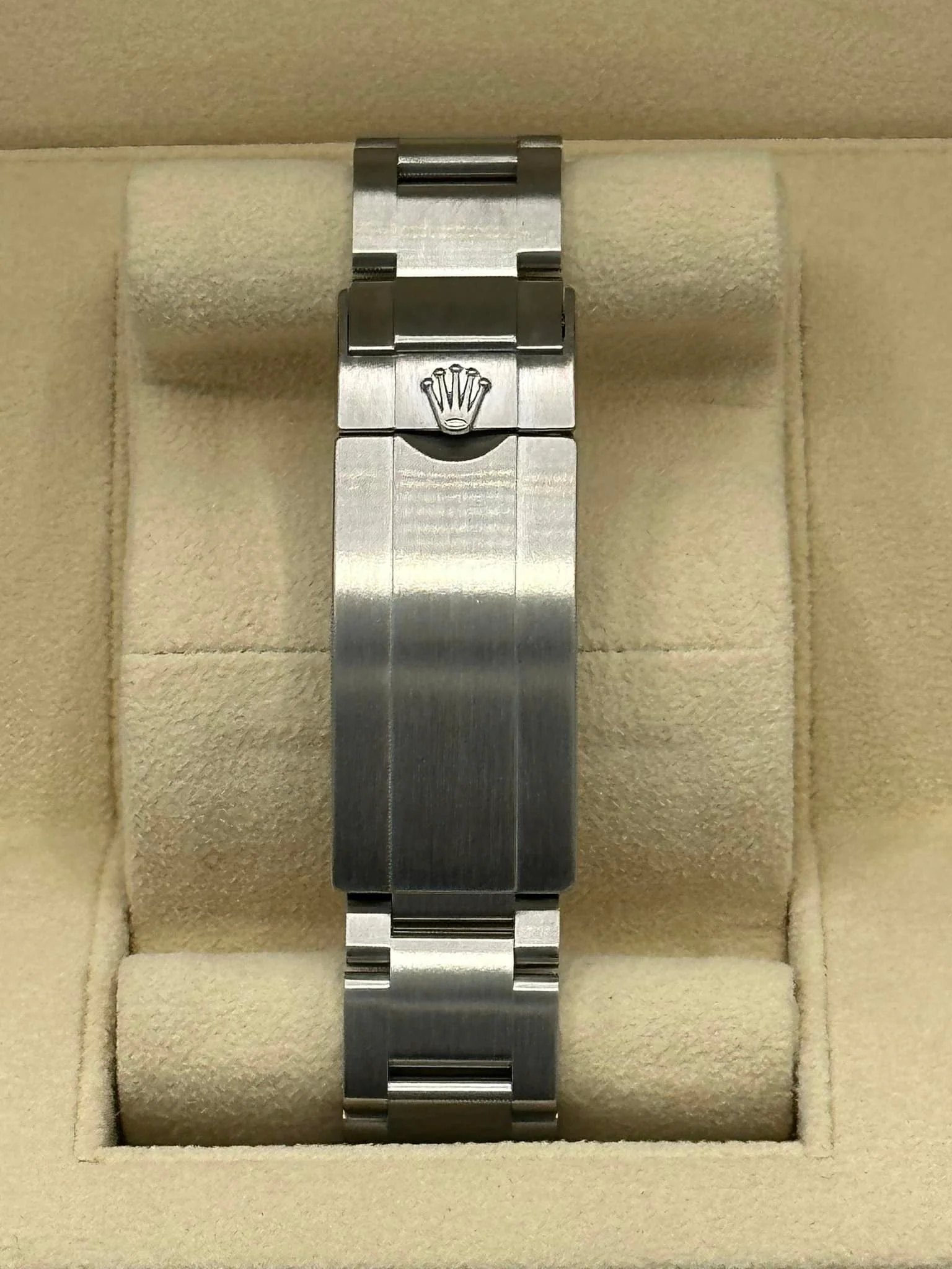 Rolex Submariner "Hulk" 40mm 116610LV Green Dial - Image 2
