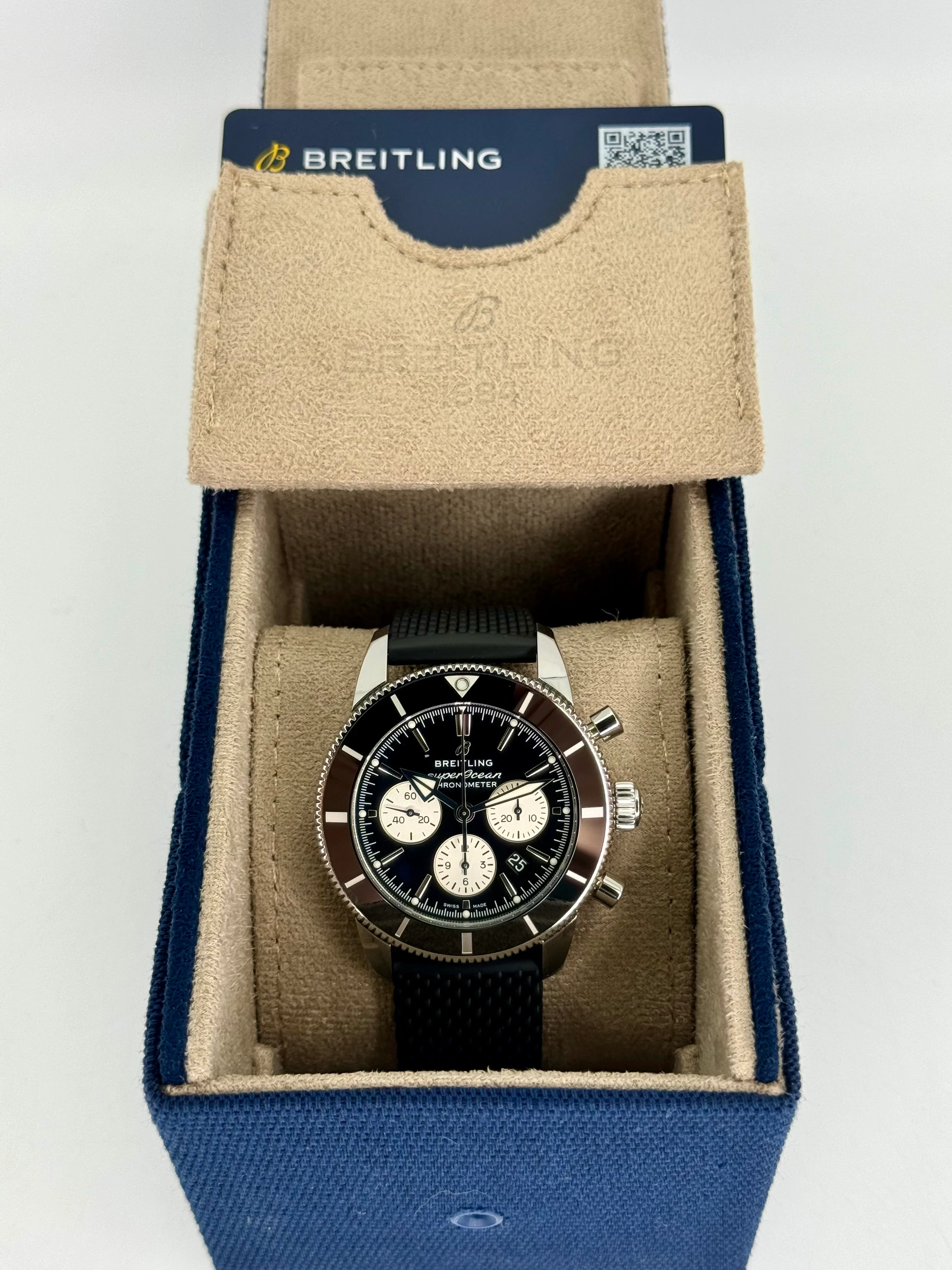 Superocean Heritage B01 44mm  AB0162121B1A1 Chronograph - Image 11