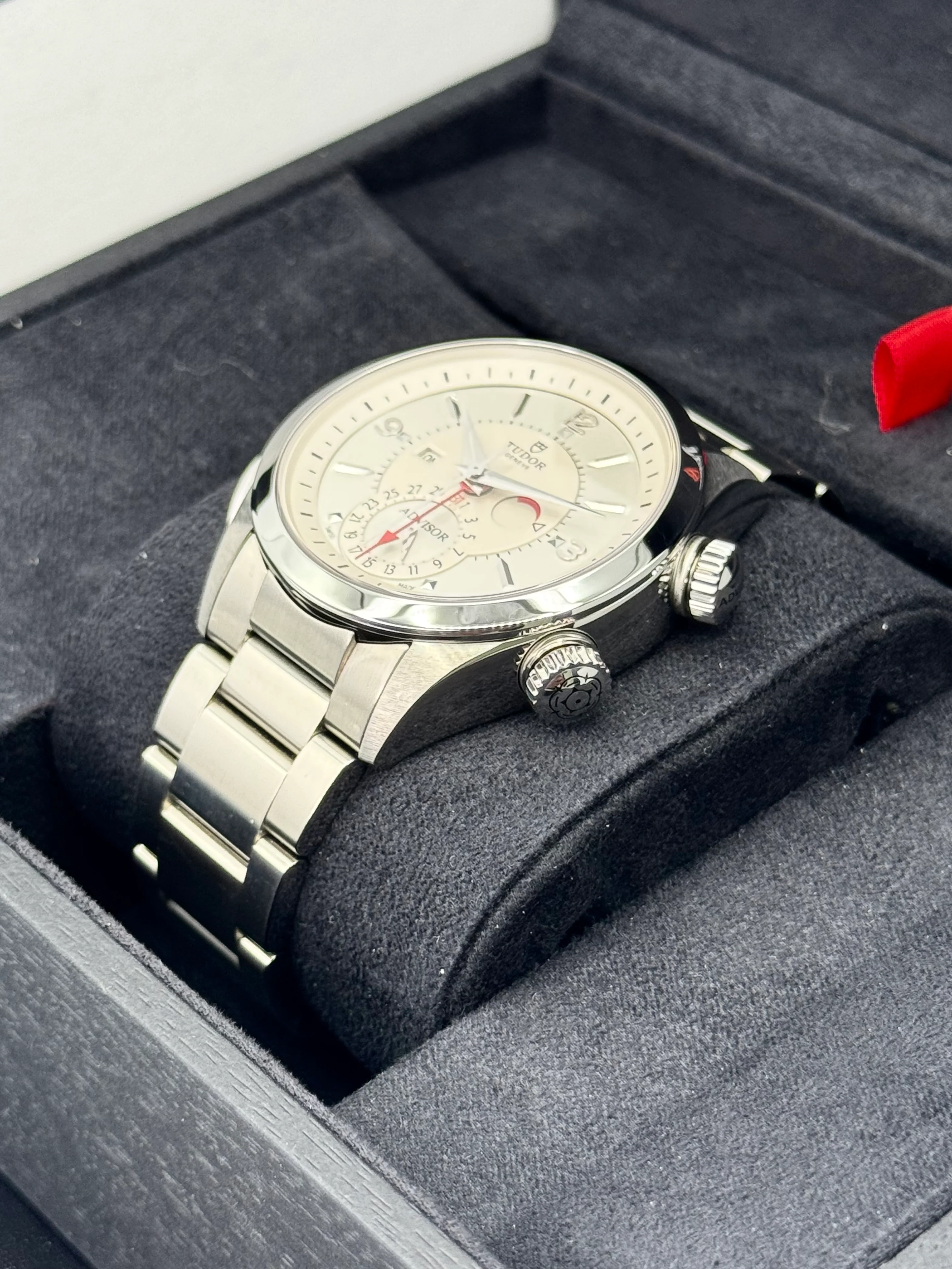 Tudor Heritage Advisor 42mm 79620T Stainless Steel White Dial - Image 6